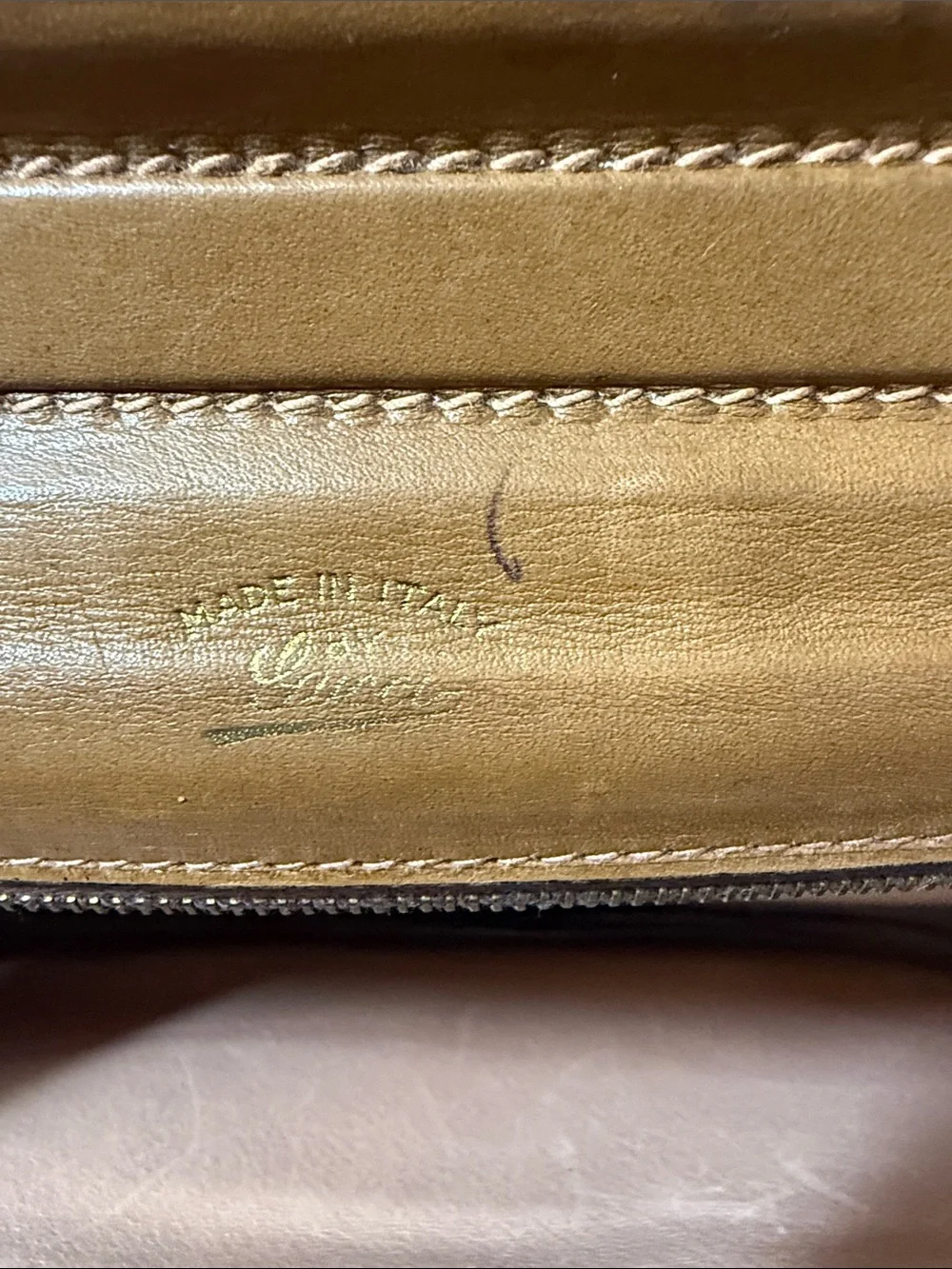 Vintage Gucci Classic Tan Leather Men’s Document Clutch